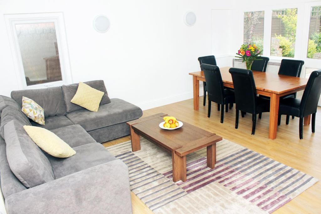 Gidea Park Hotel Romford Eksteriør billede