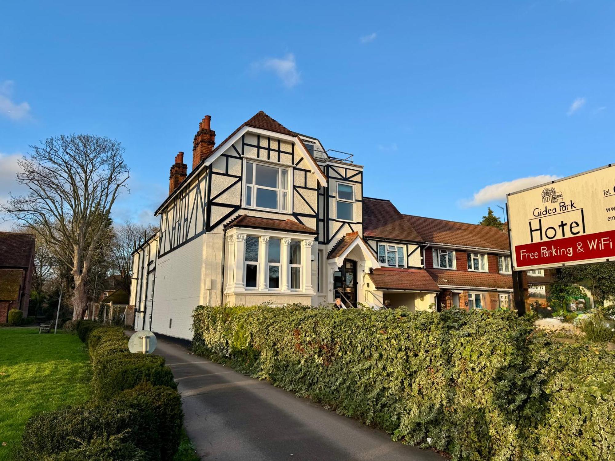 Gidea Park Hotel Romford Eksteriør billede